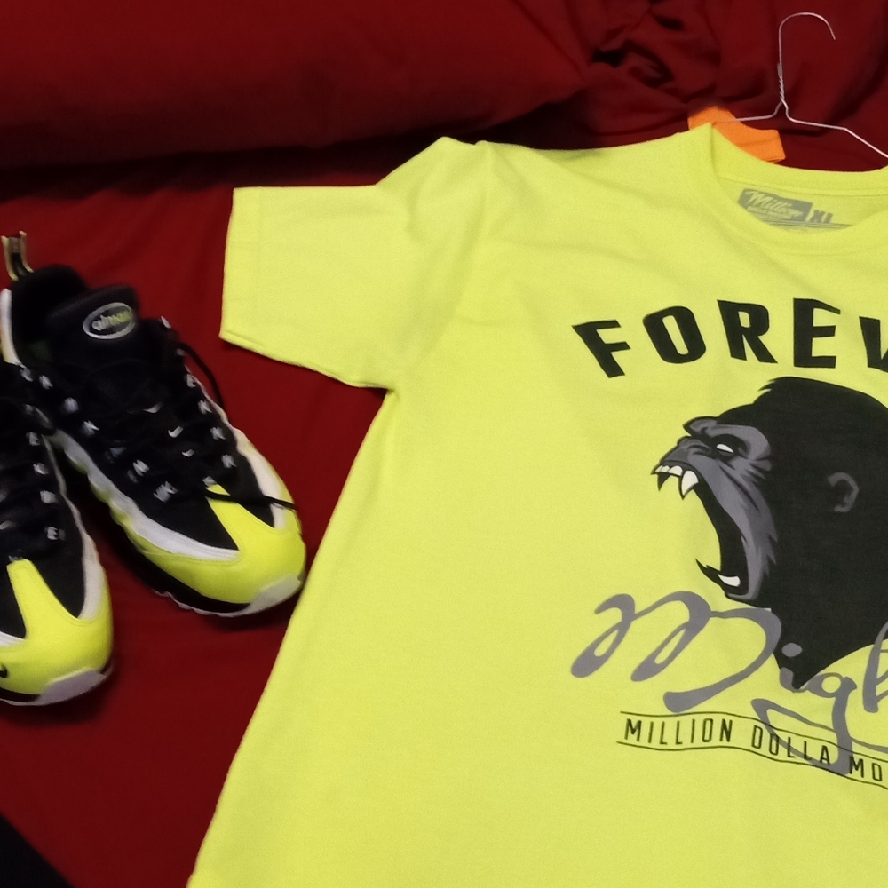 Lime green Nike Air Max's with lime green Million dollar motive T-shirt 👕 2XL